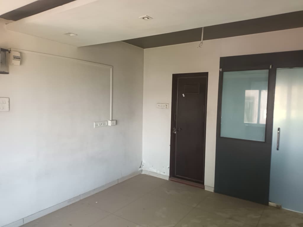 Property Photos 17