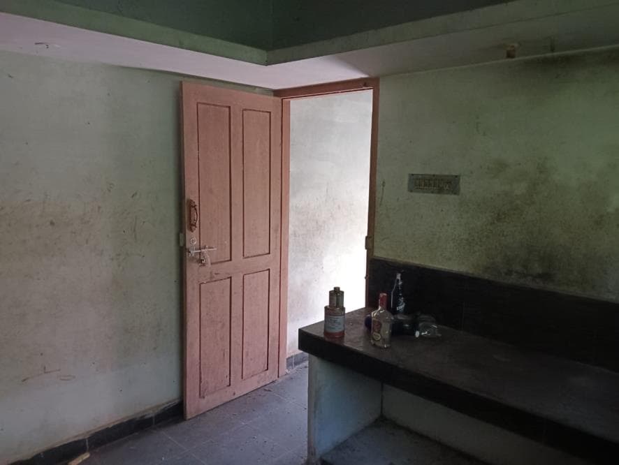 Property Photos 8