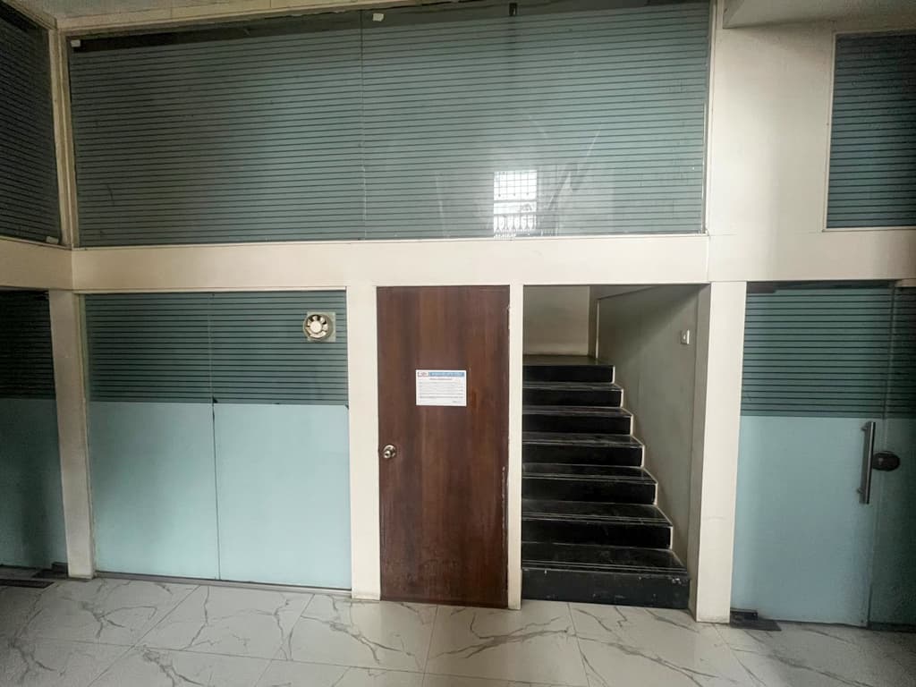 Property Photos 6