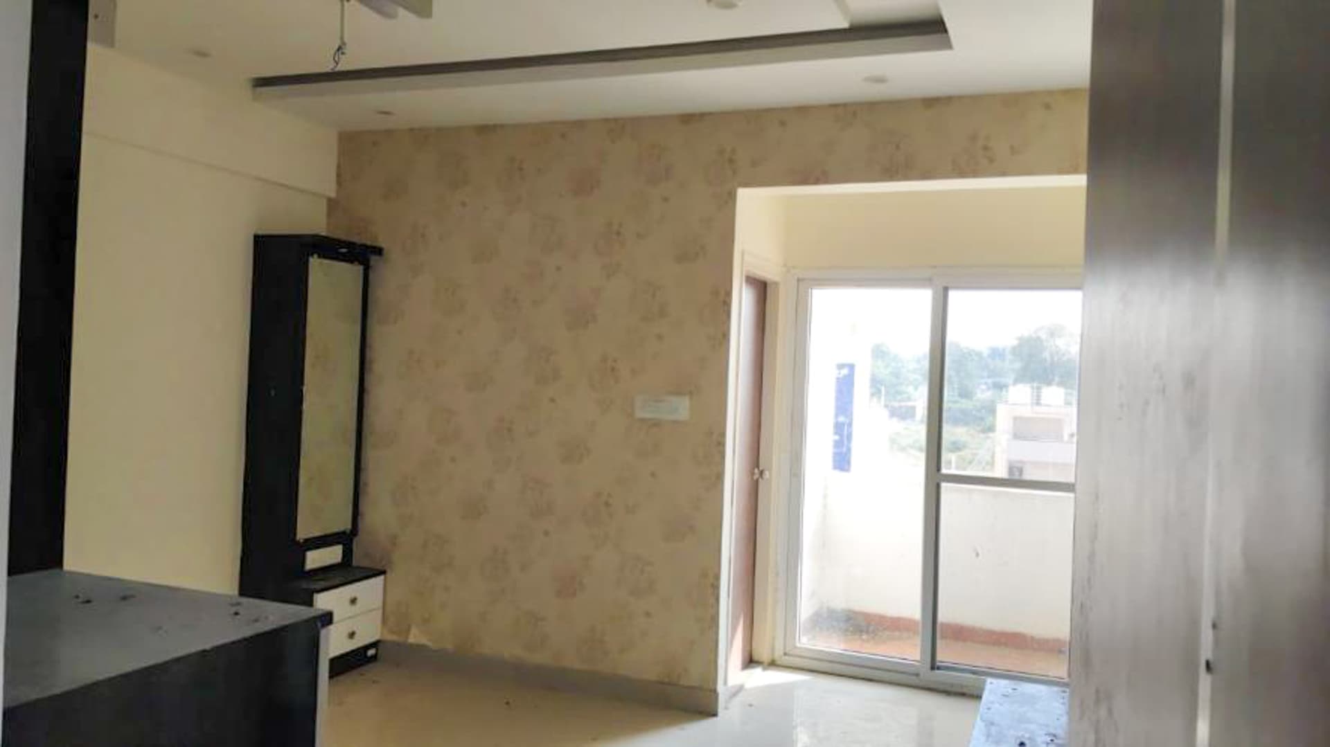 Property Photos 8