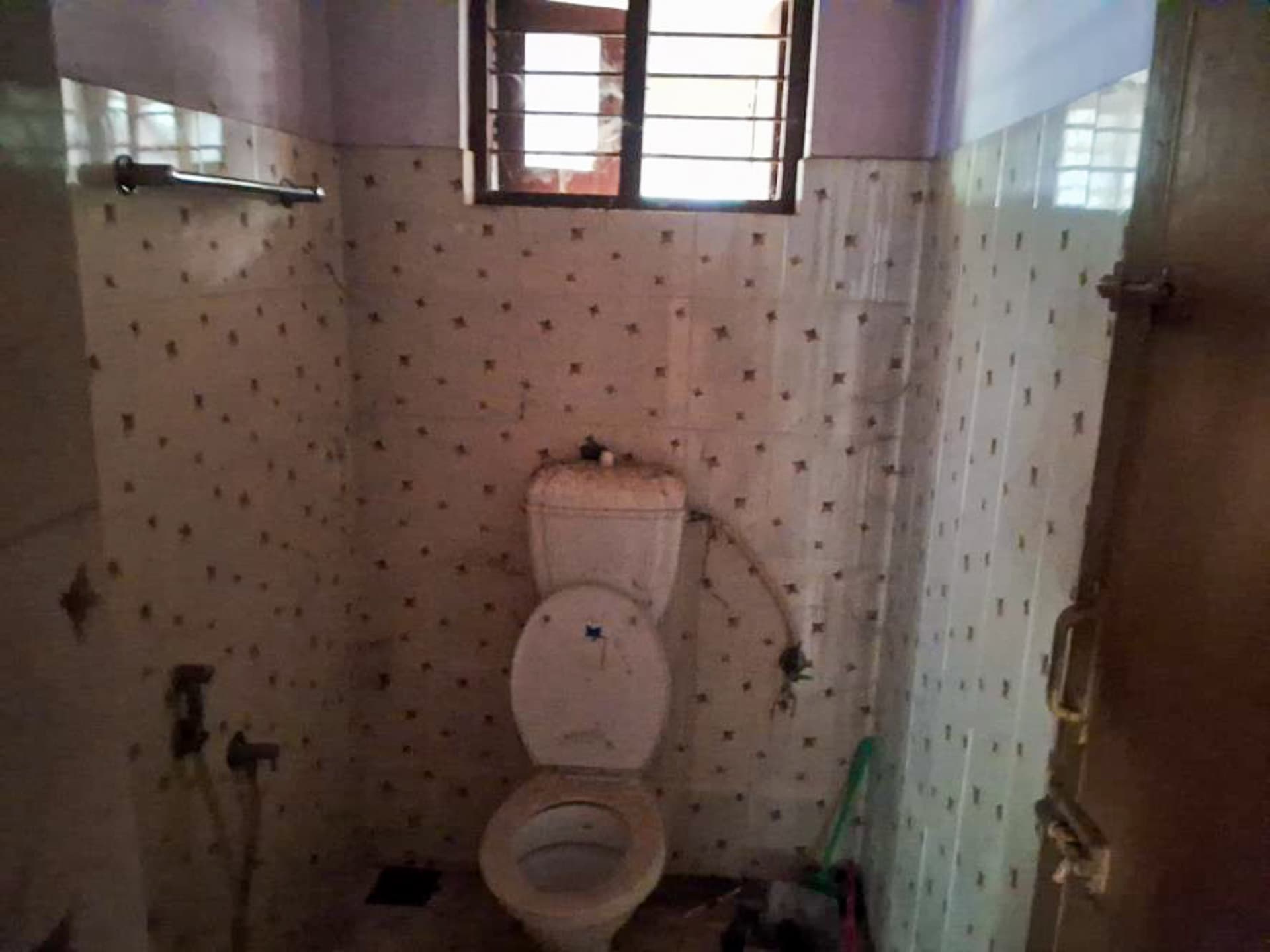 Property Photos 23