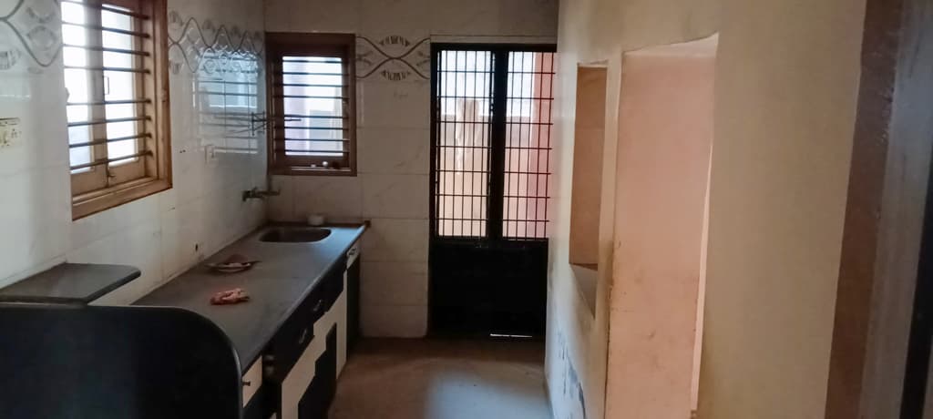 Property Photos 8