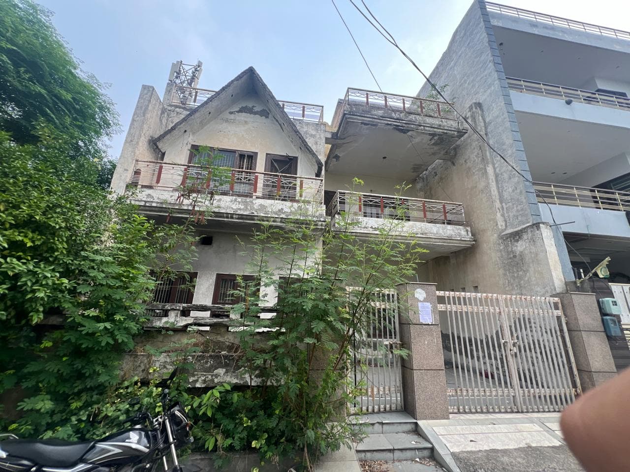 Property Photos 1