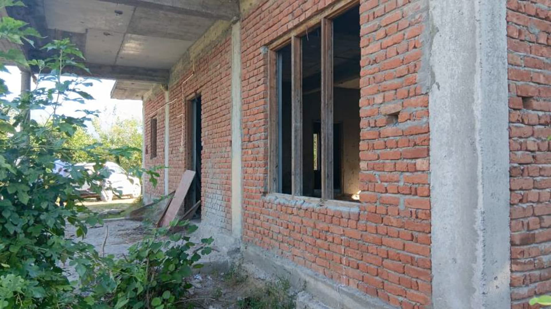 Property Photos 9