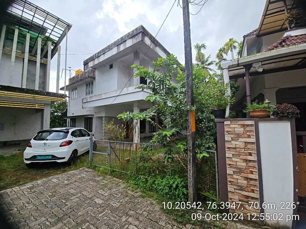 Property Photos 28