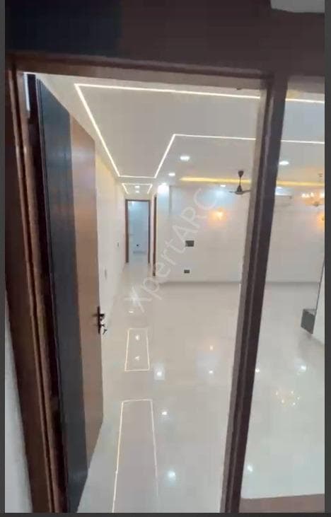 Property Photos 5