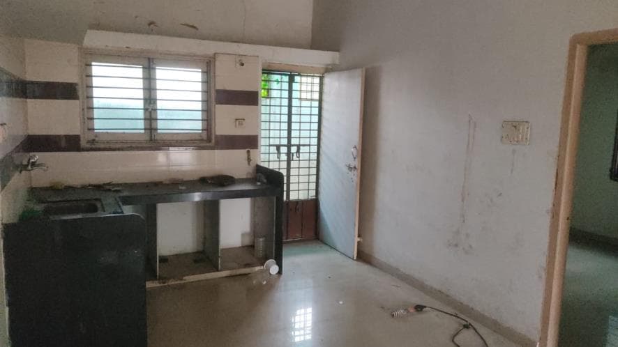 Property Photos 8