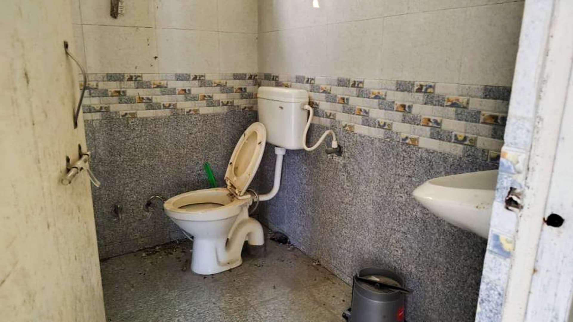 Property Photos 17