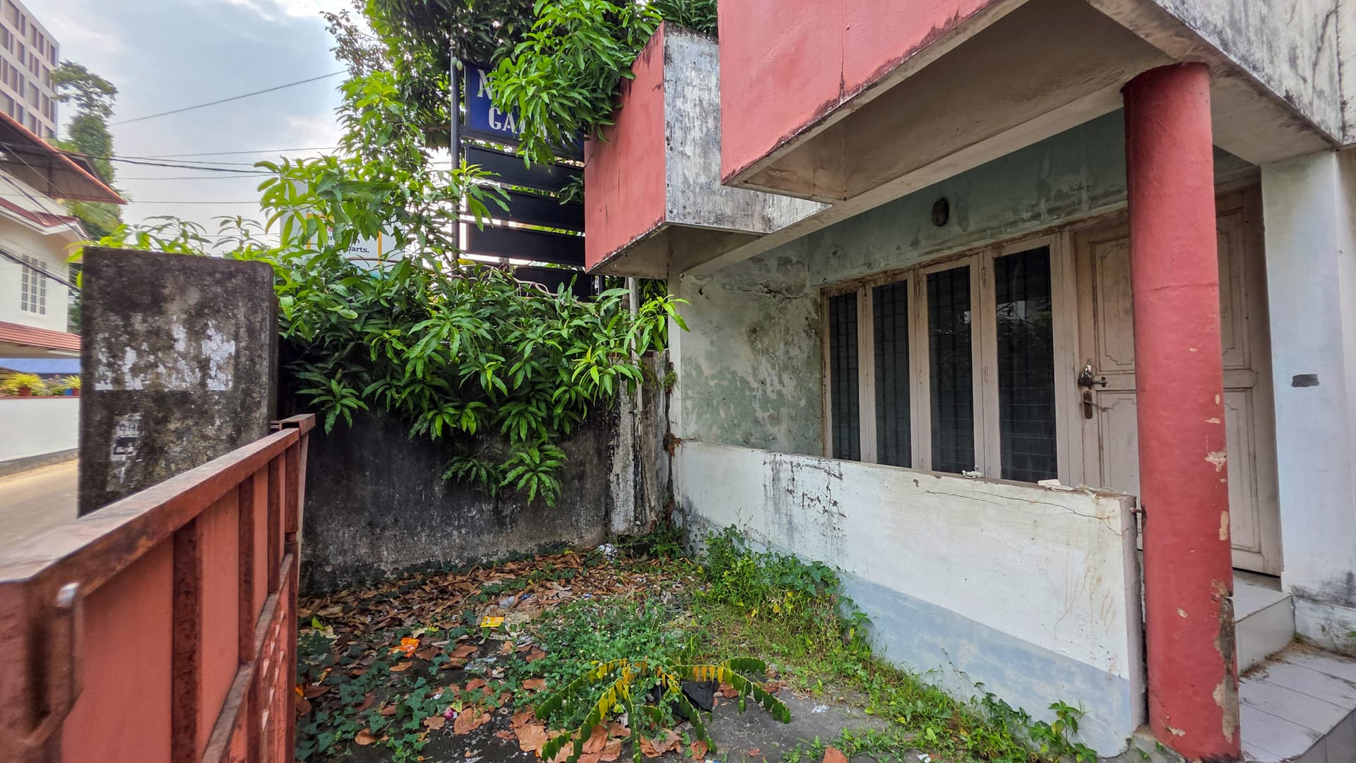 Property Photos 8