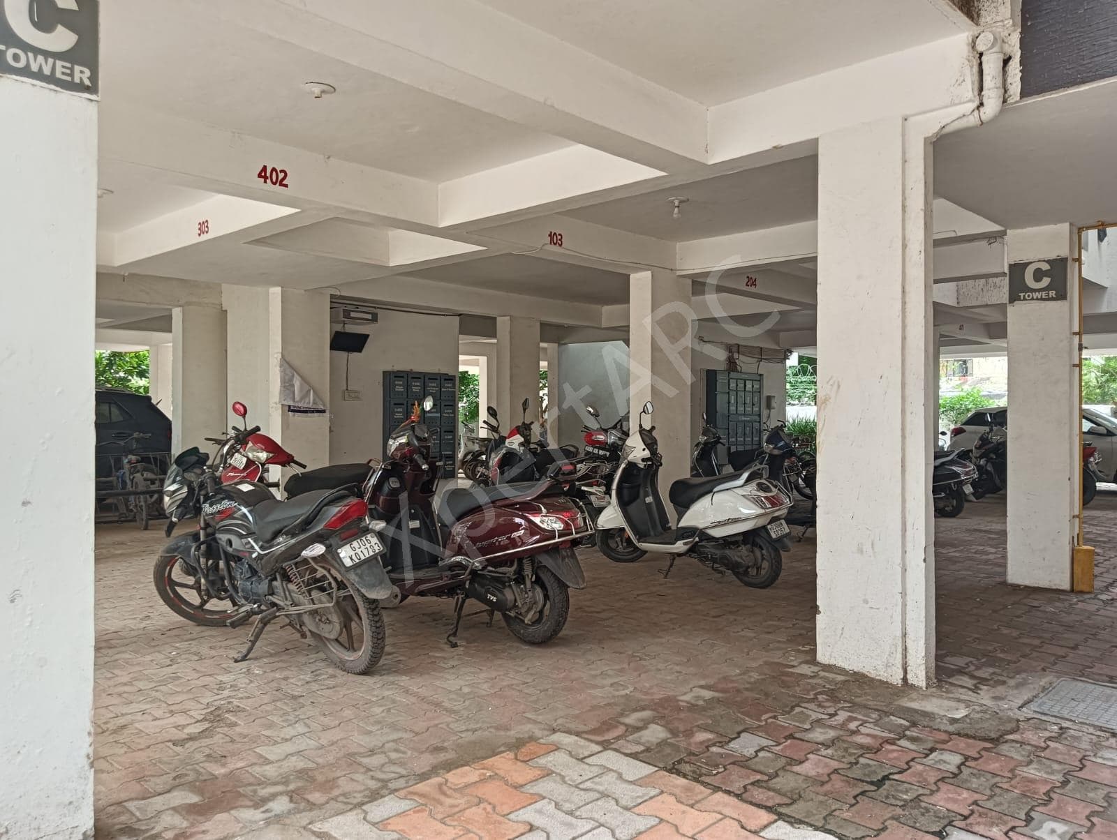 Property Photos 9
