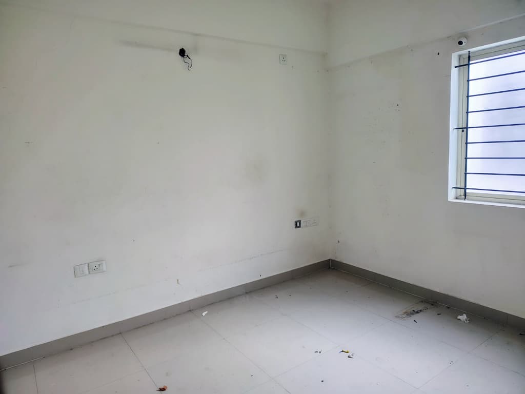 Property Photos 18