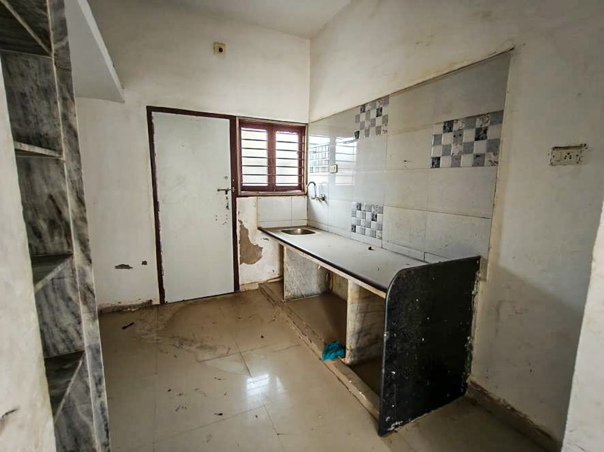 Property Photos 18