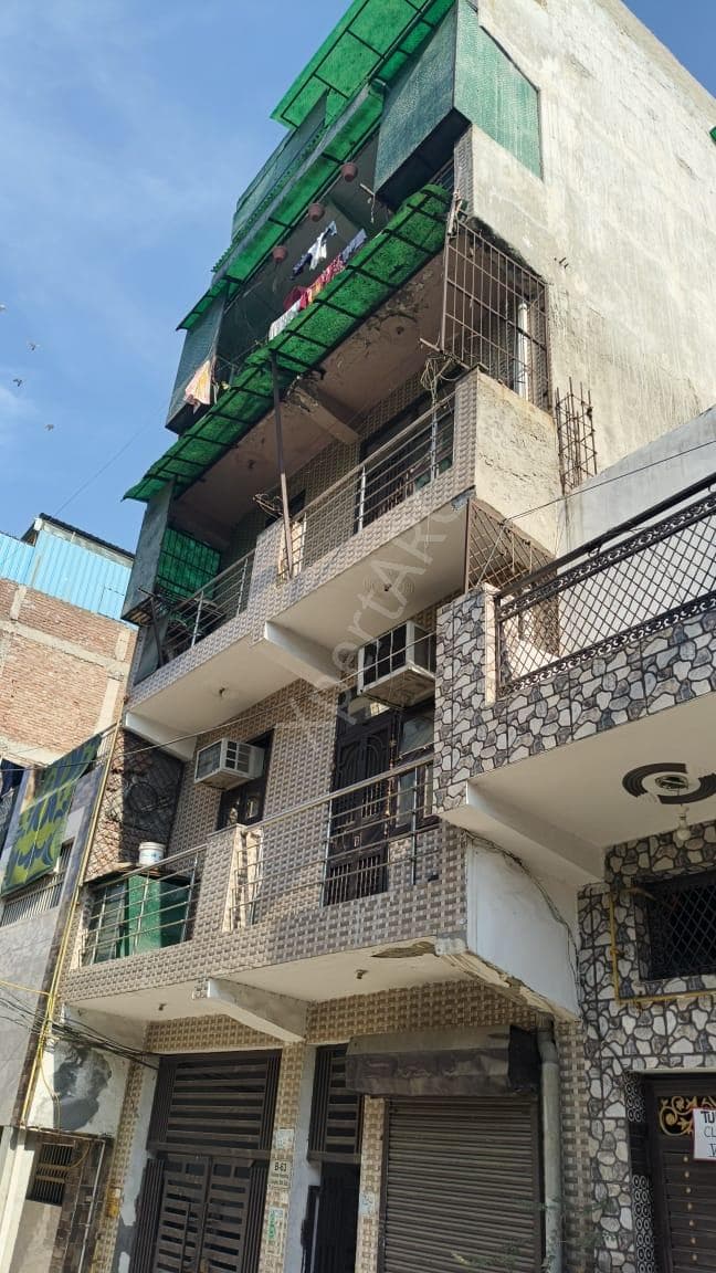 Property Photos 8