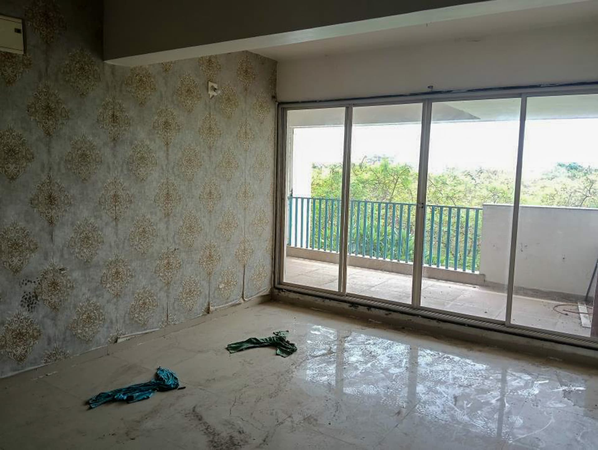 Property Photos 34
