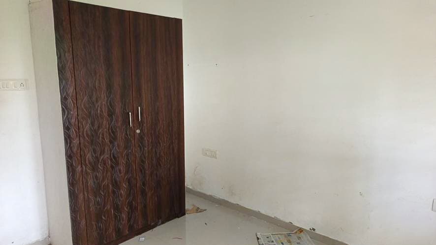 Property Photos 6