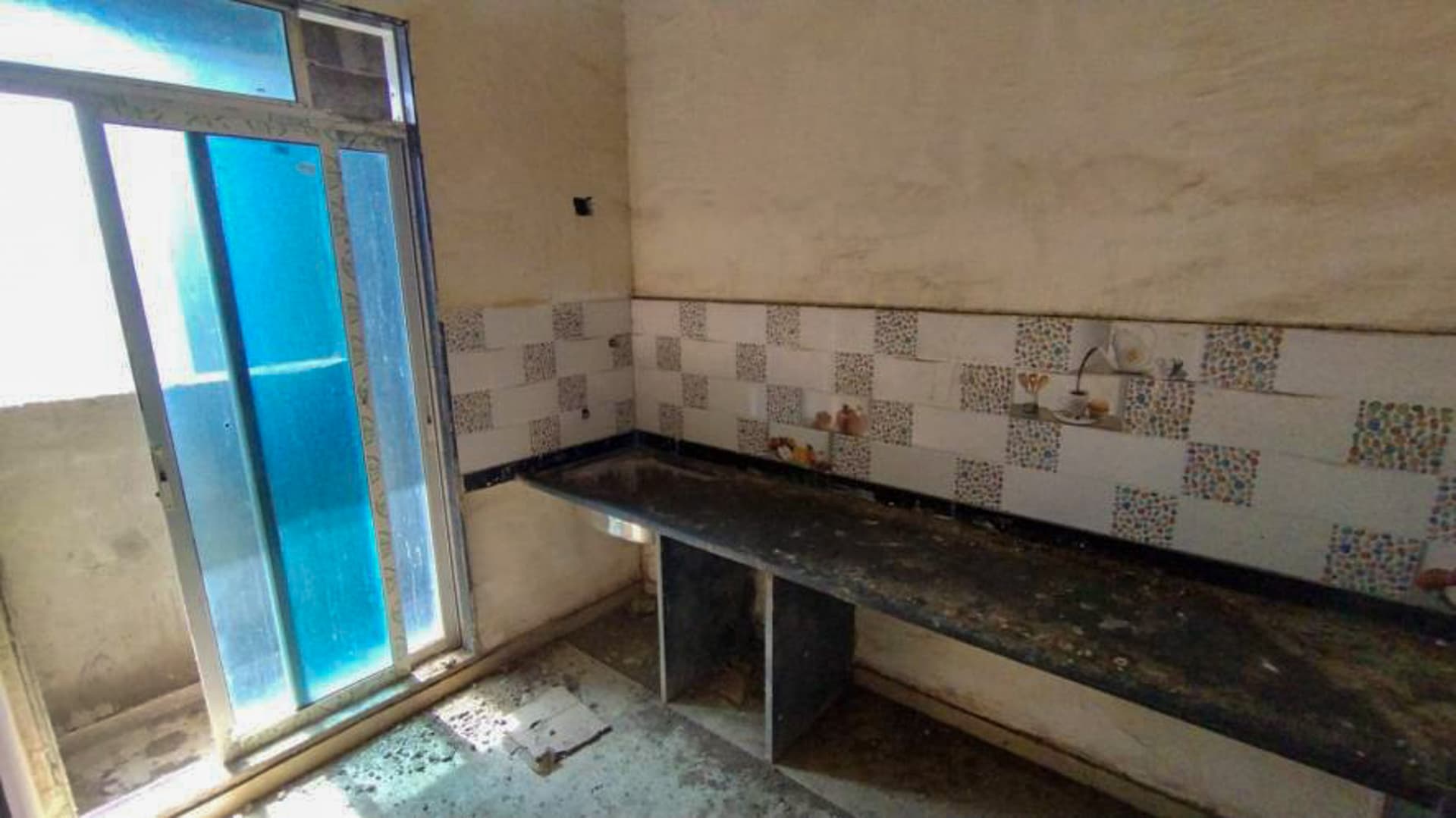 Property Photos 33