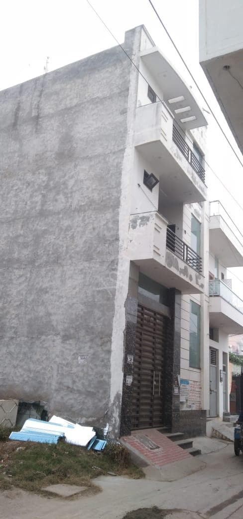 Property Photos 6