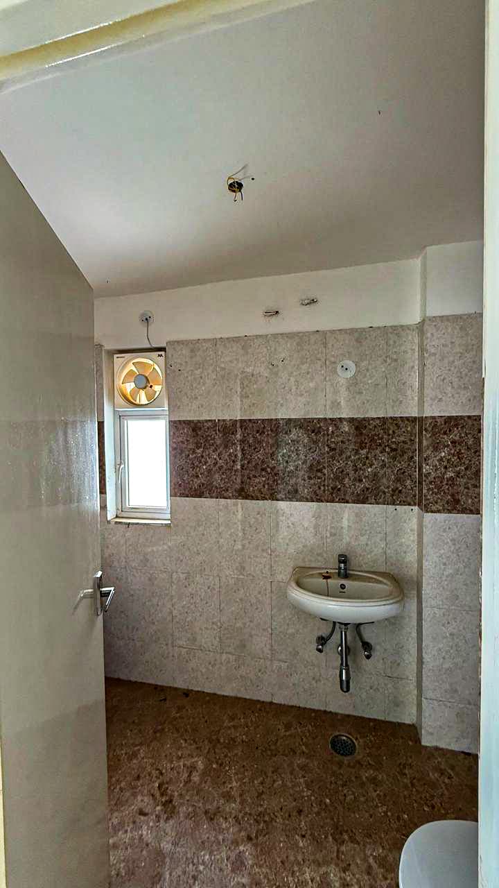 Property Photos 9