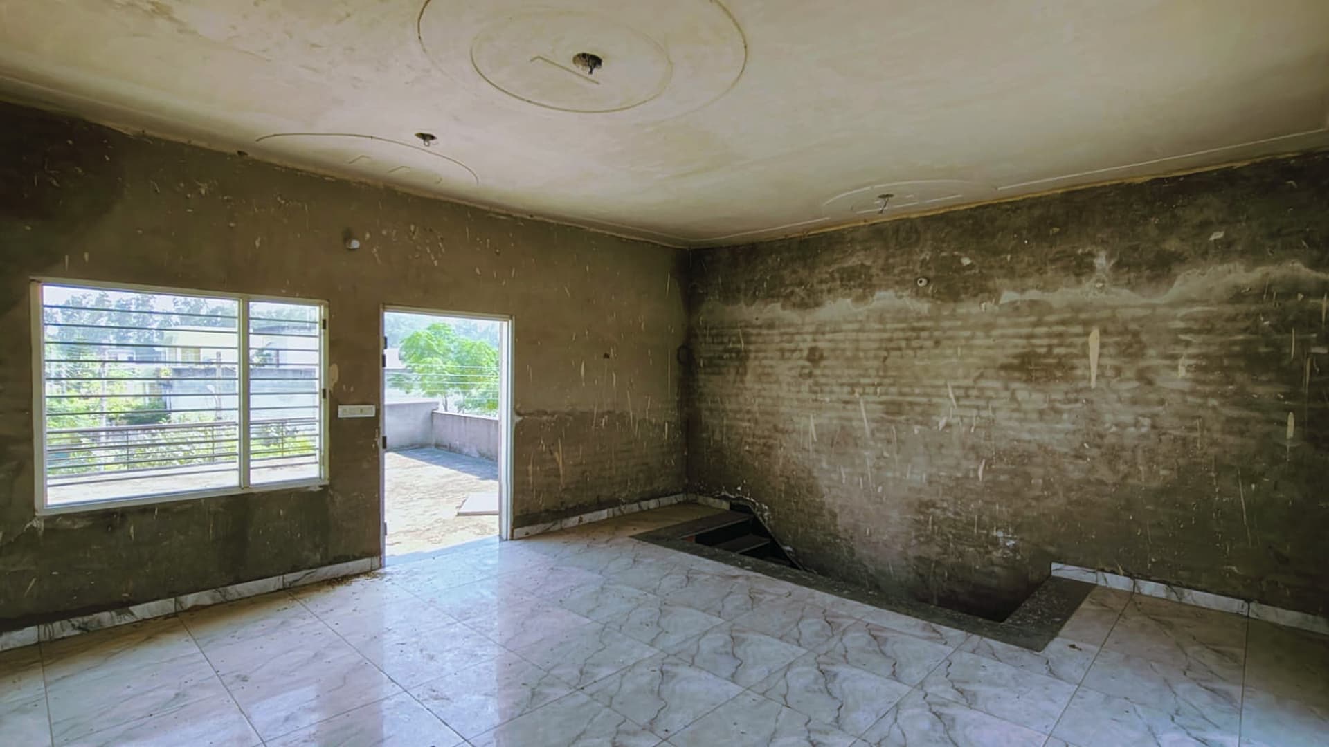 Property Photos 17