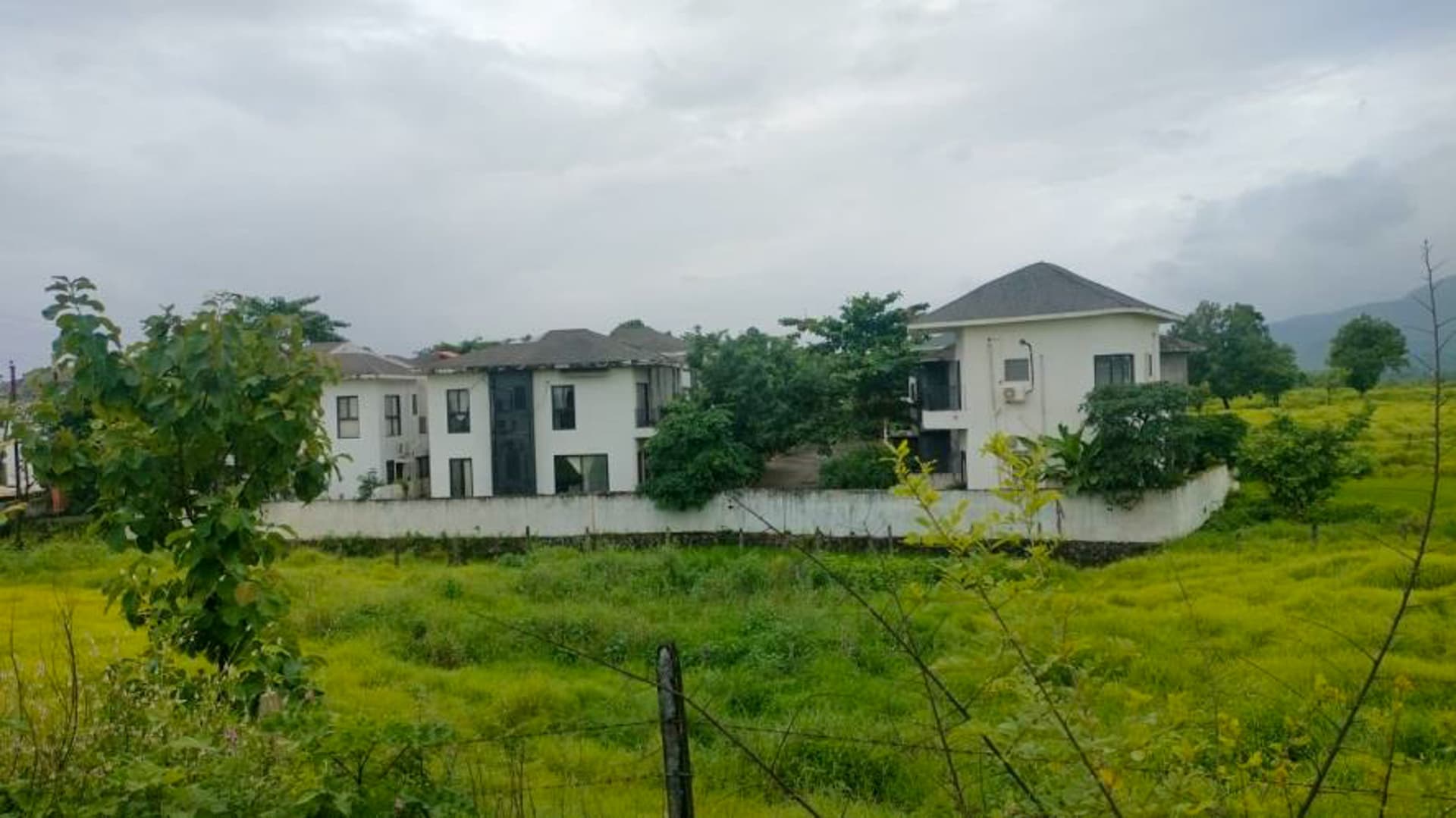 Property Photos 8
