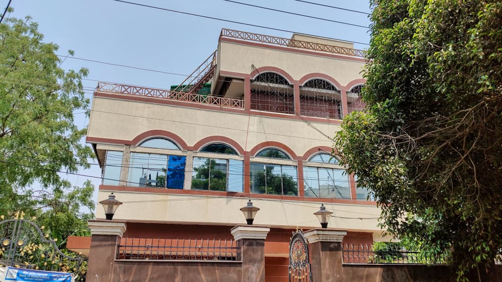 Property Photos 6