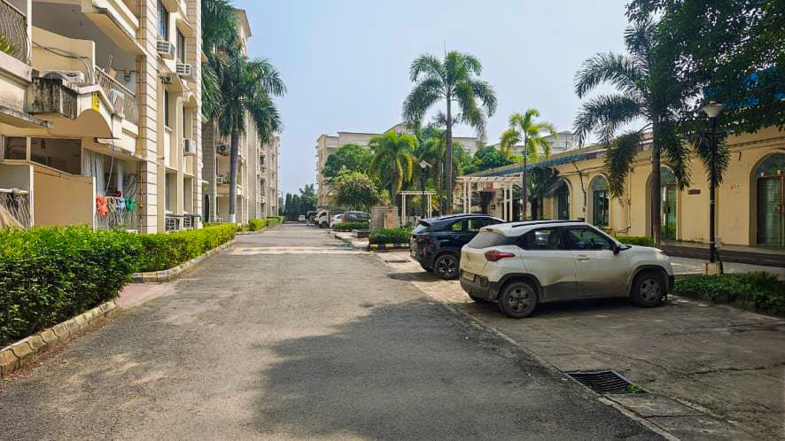 Property Photos 6