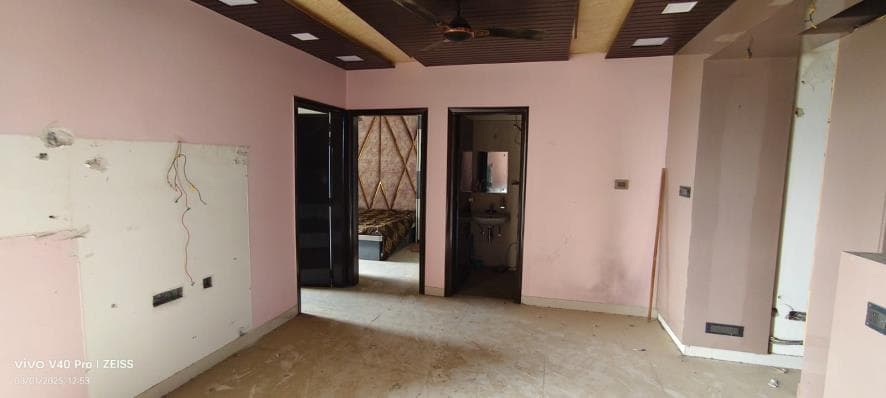 Property Photos 8