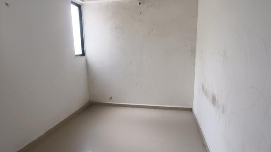 Property Photos 8