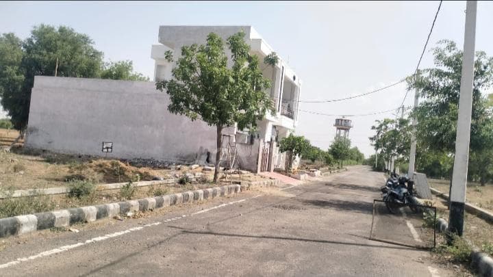 Property Photos 1