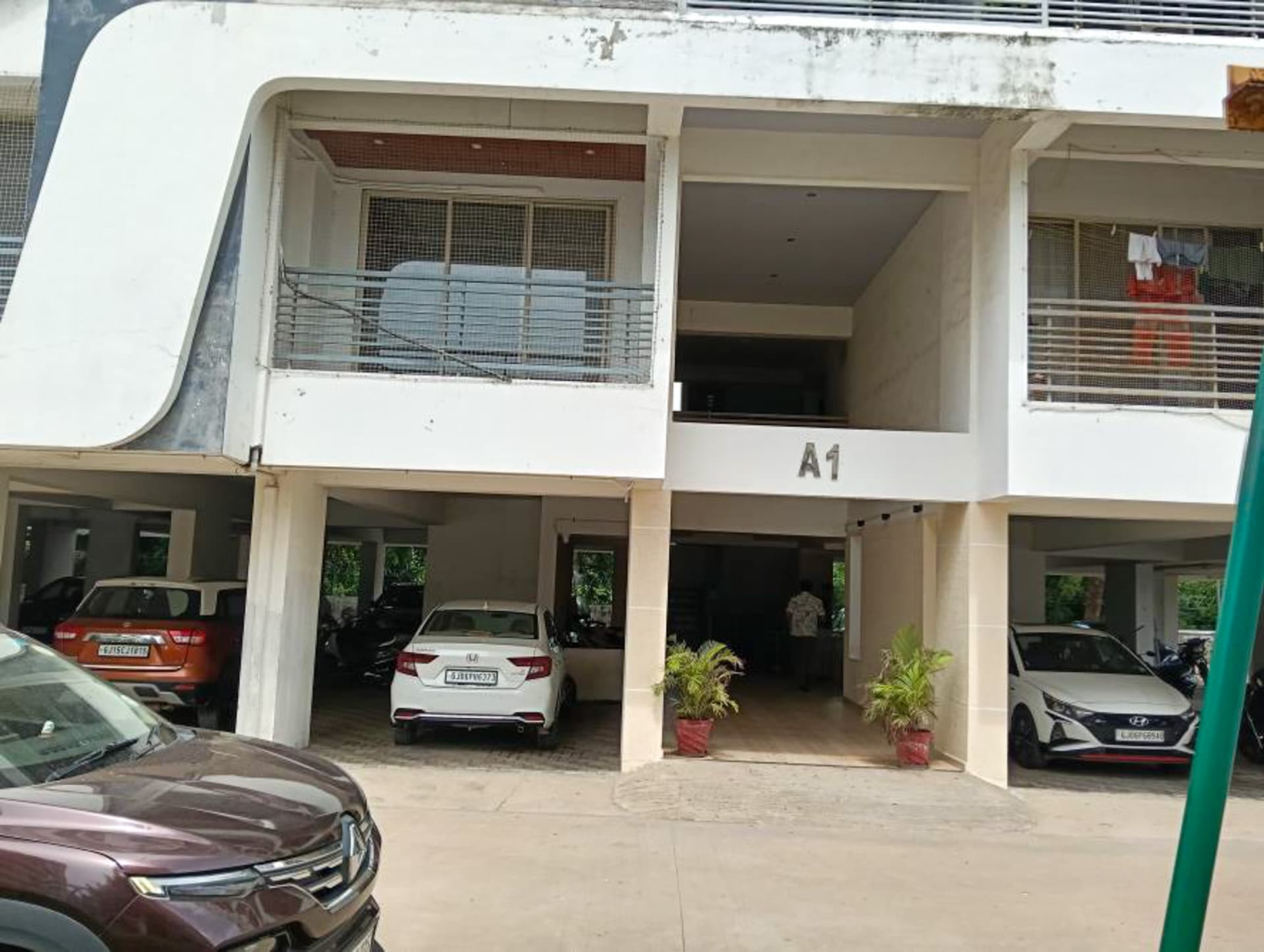 Property Photos 25