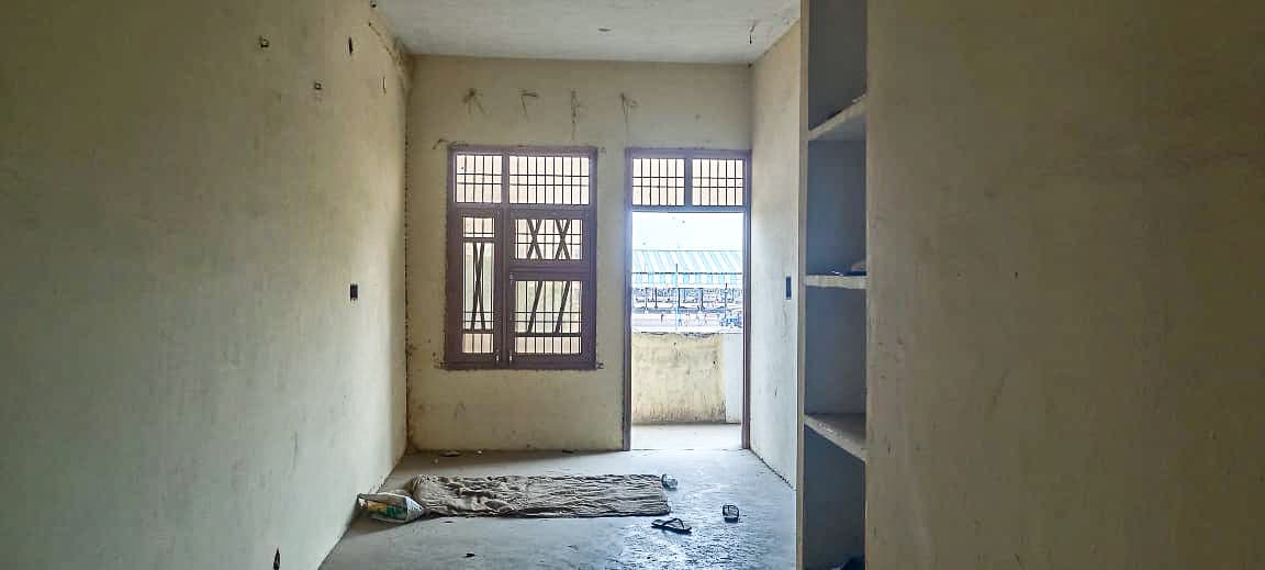 Property Photos 6