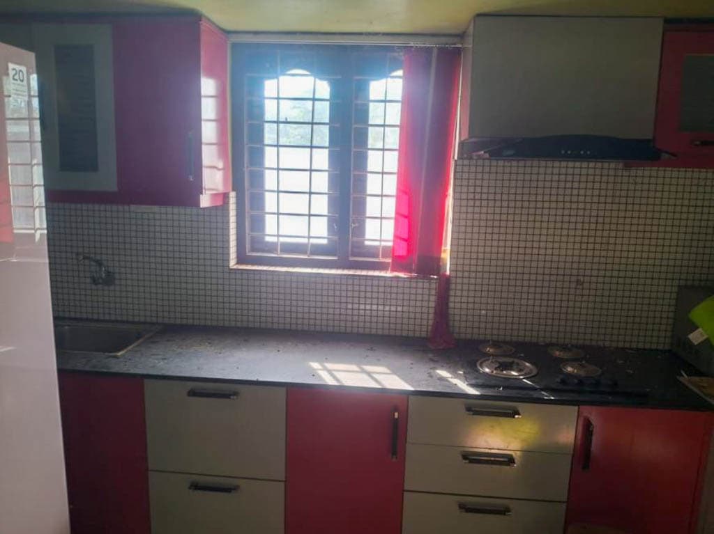 Property Photos 18