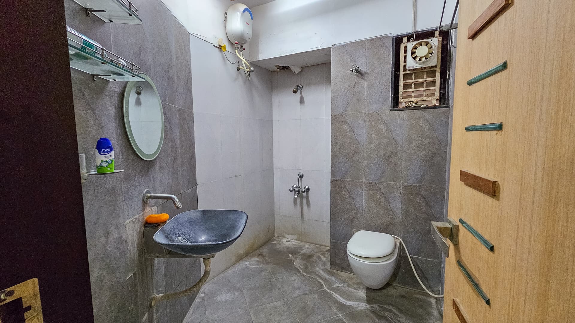 Property Photos 15