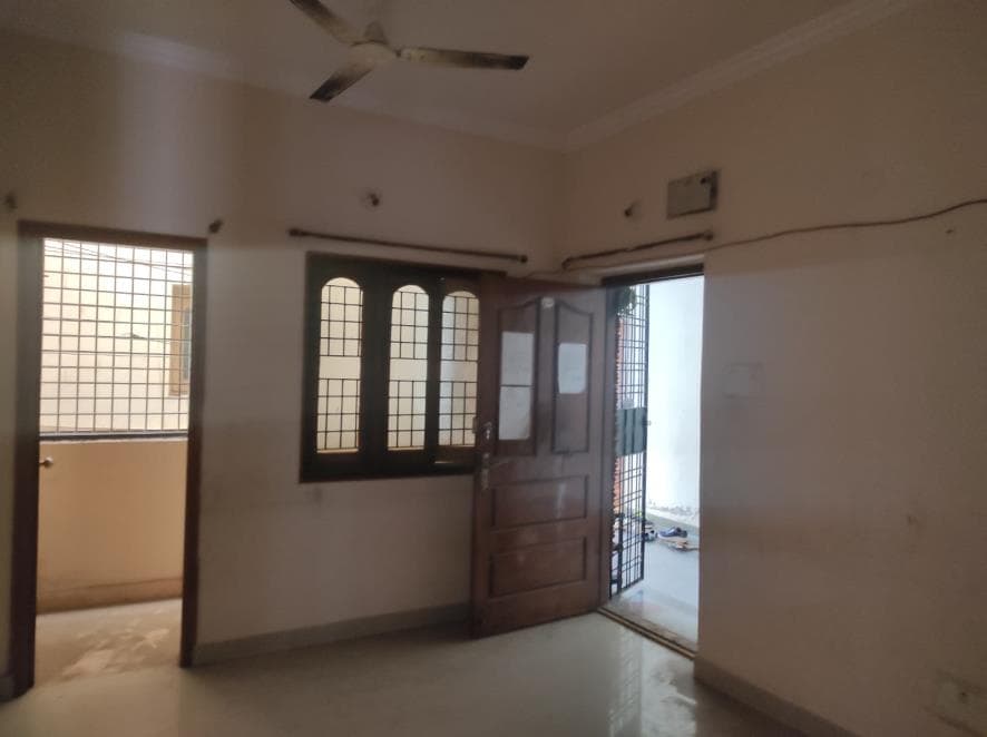 Property Photos 6