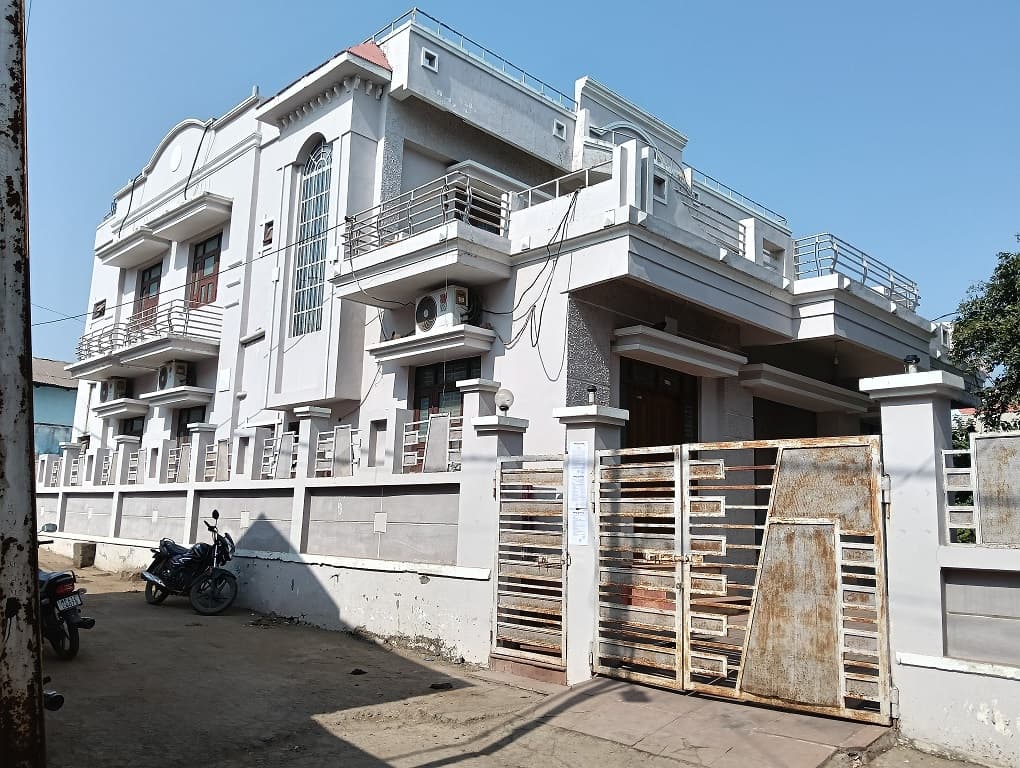 Property Photos 1