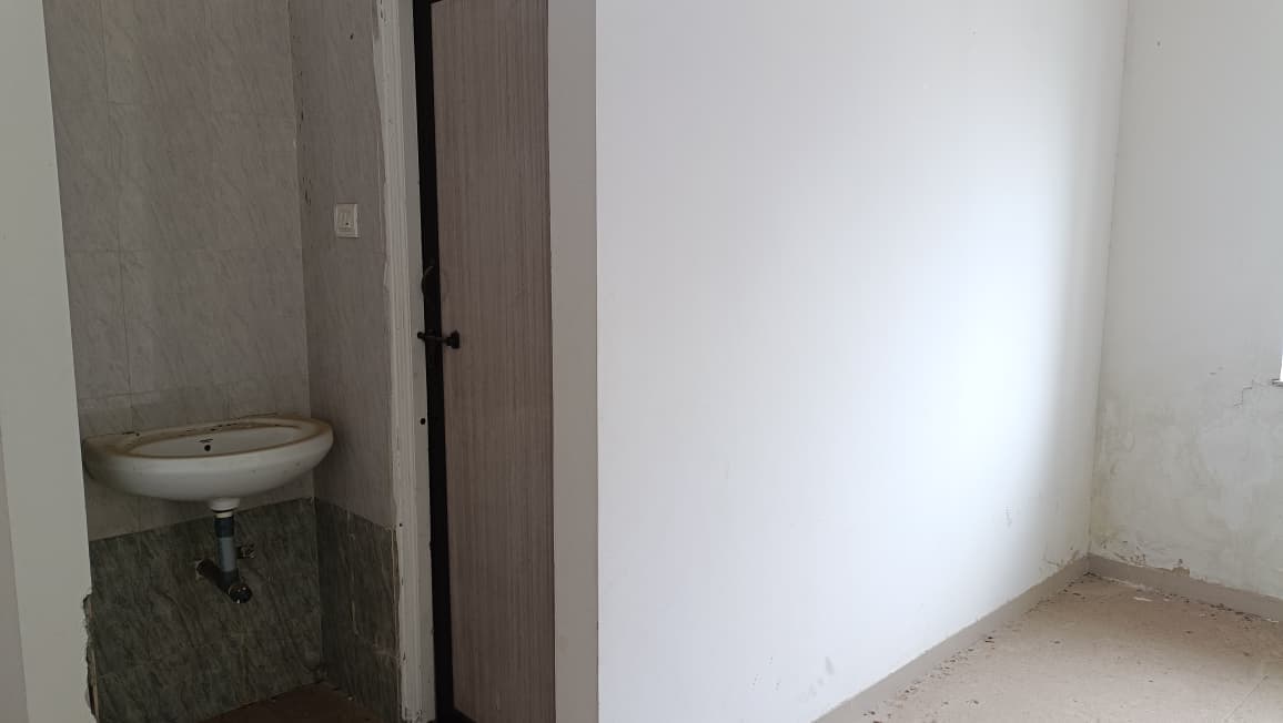 Property Photos 6