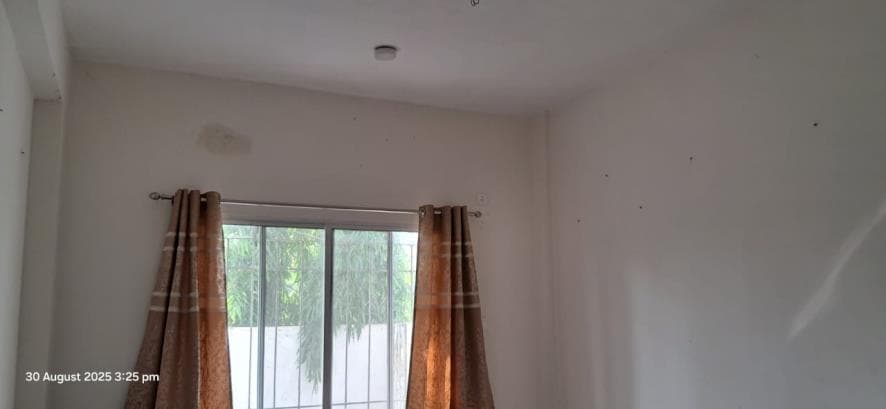 Property Photos 31
