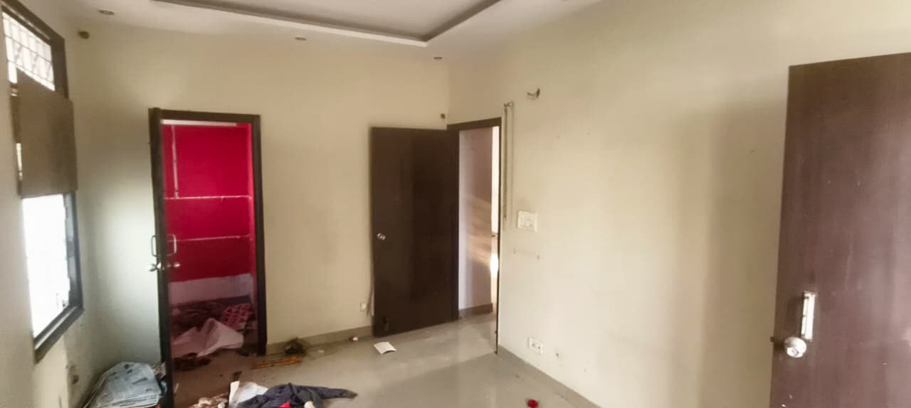 Property Photos 11