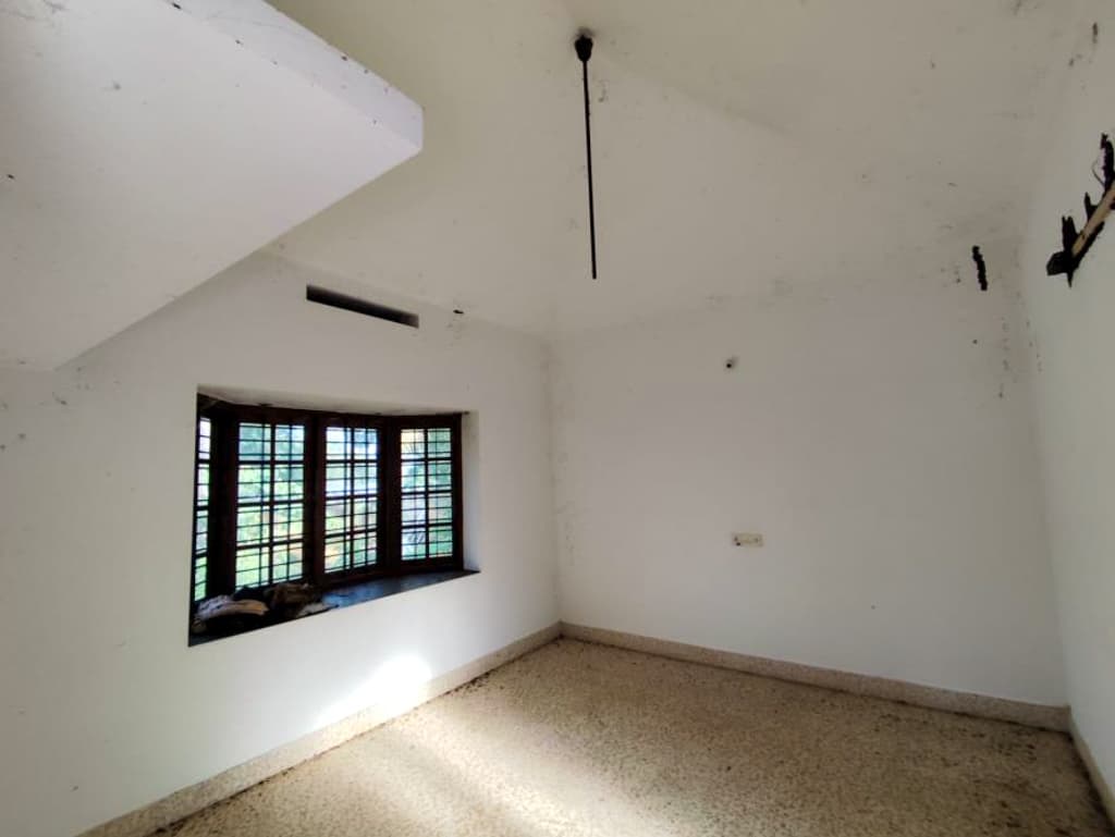 Property Photos 17