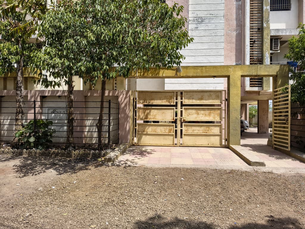 Property Photos 4
