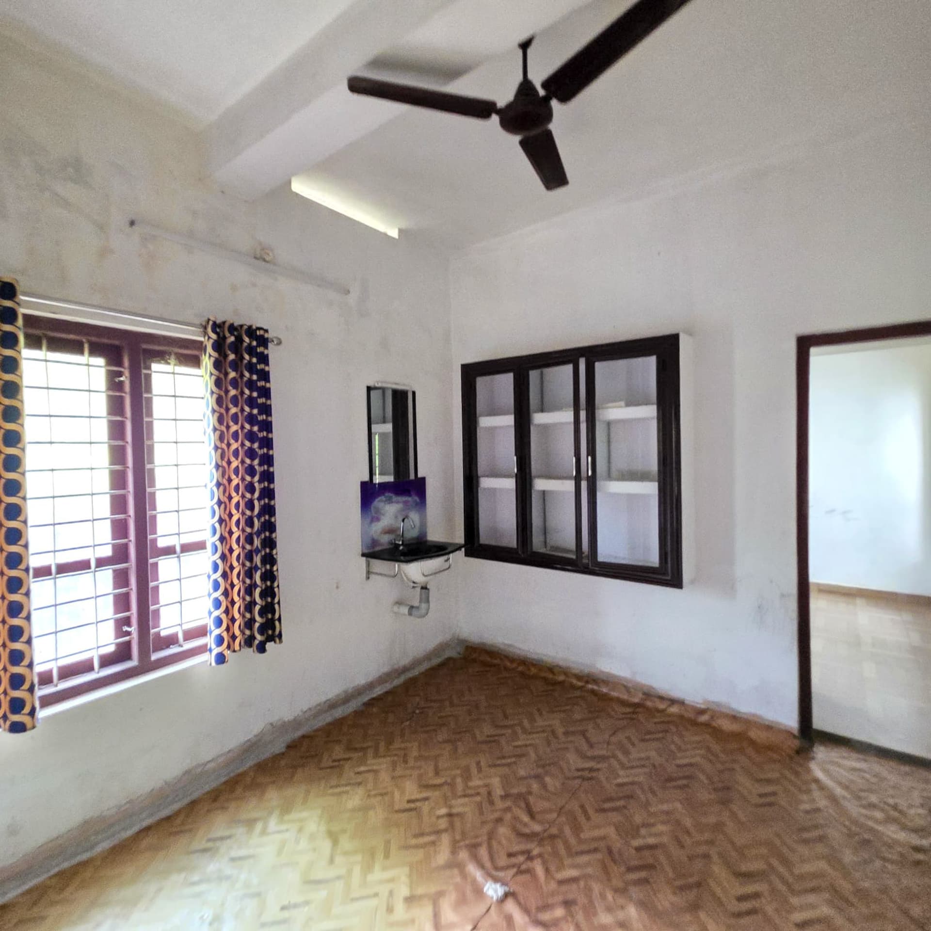 Property Photos 9