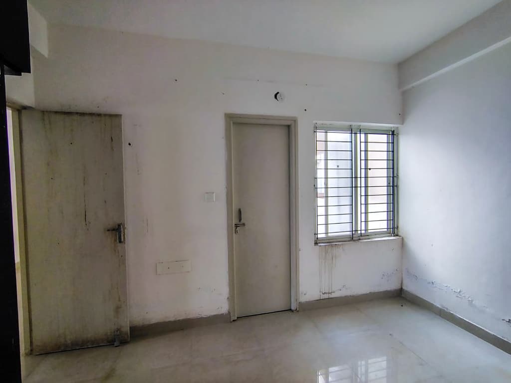 Property Photos 16