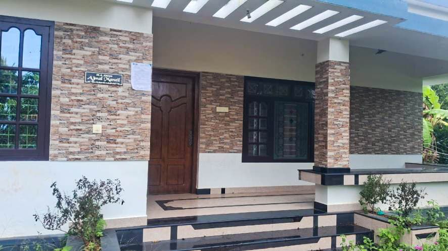 Property Photos 6