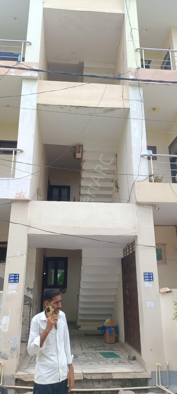 Property Photos 6