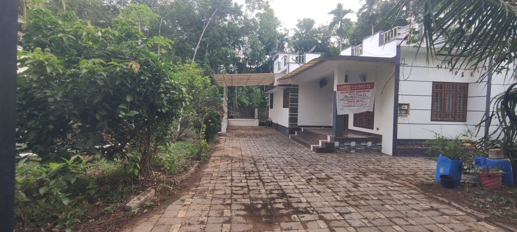 Property Photos 6