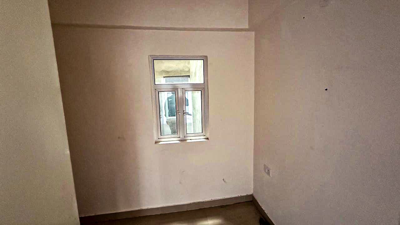 Property Photos 13