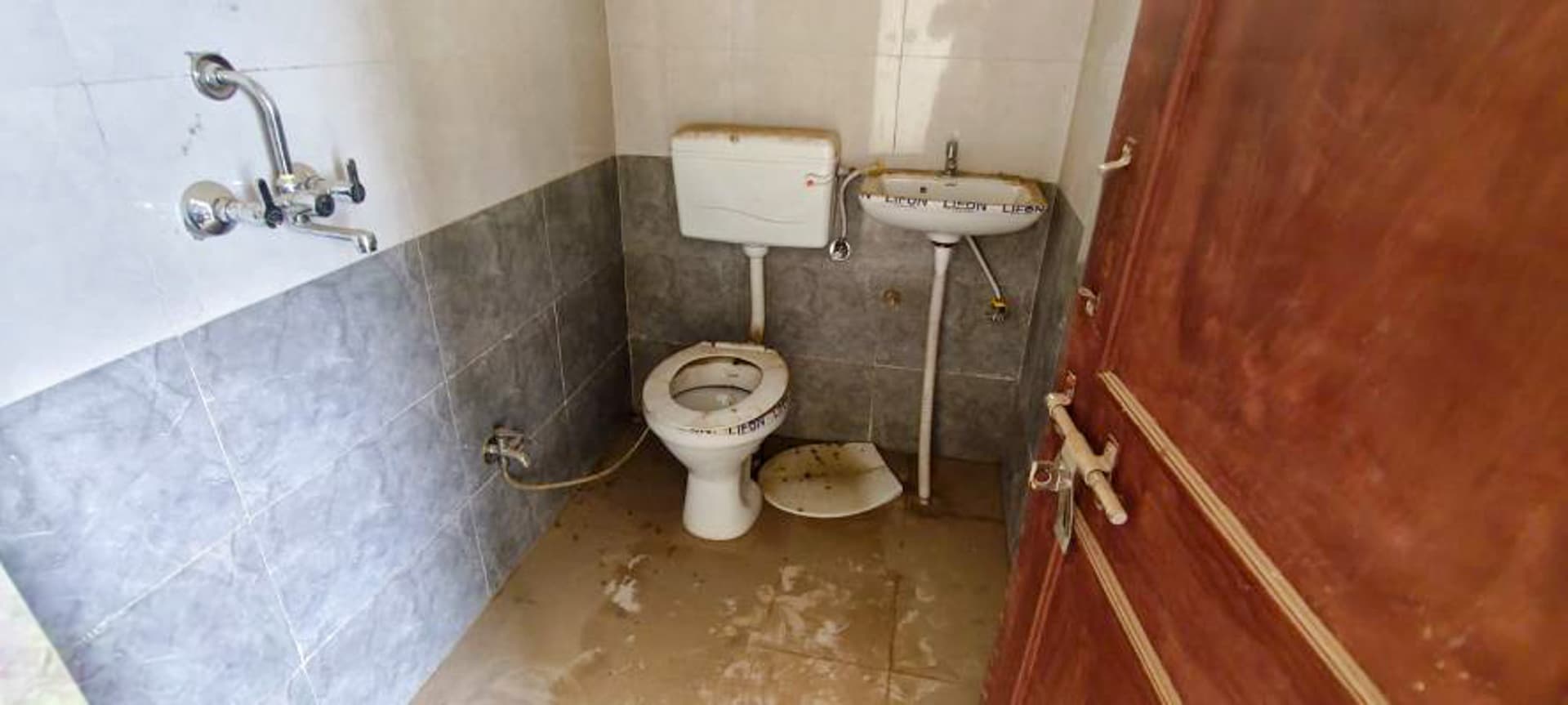 Property Photos 5