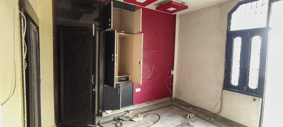Property Photos 28