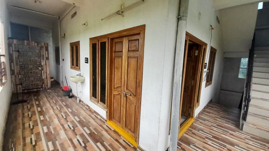 Property Photos 6