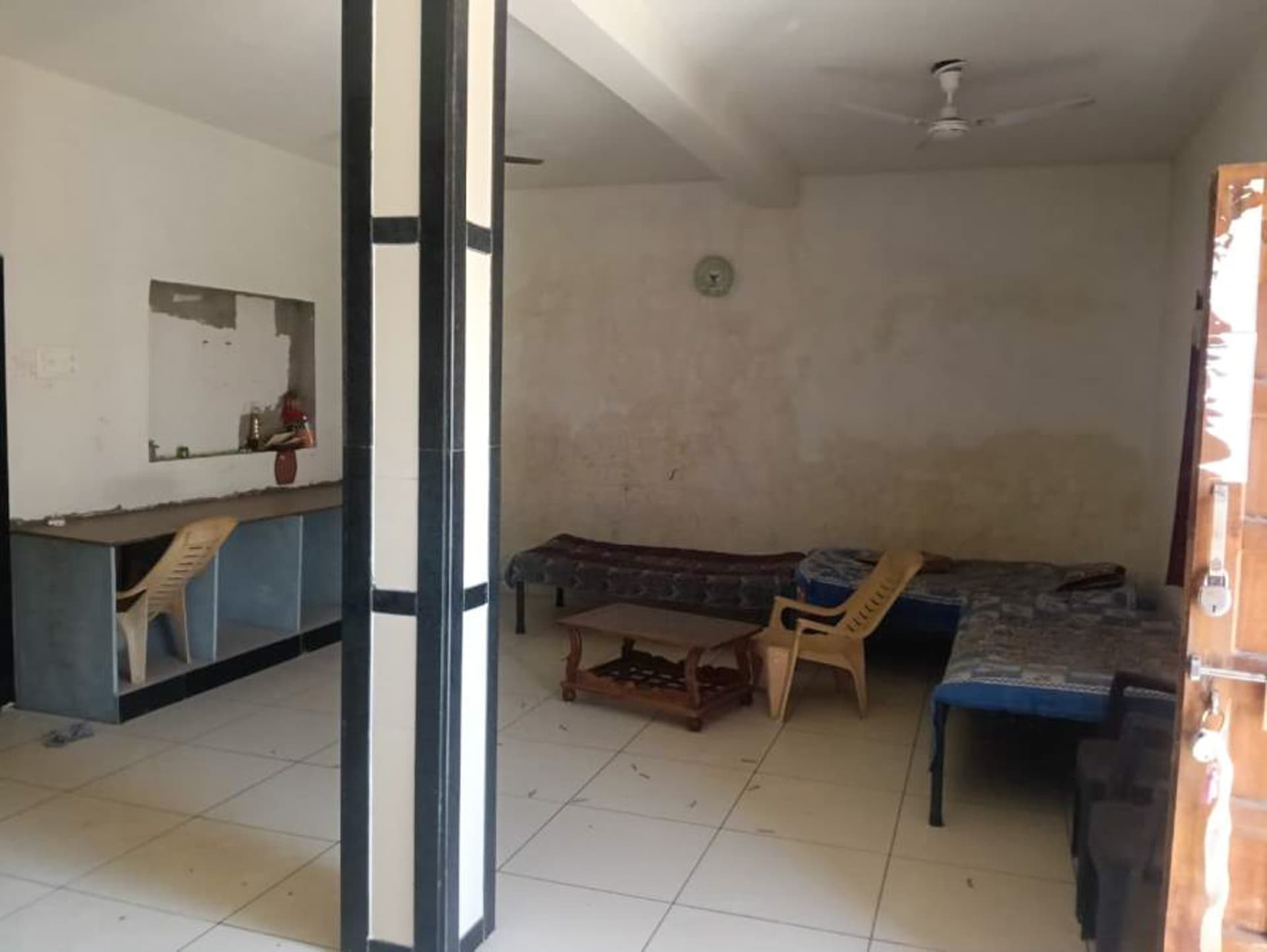 Property Photos 28